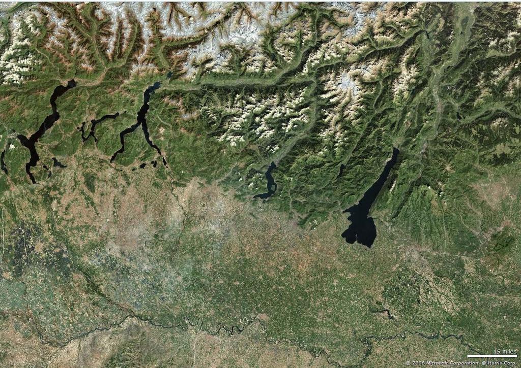 Portate in concessione ad uso irriguo : 700 m 3 /s Reti di adduzione e distribuzione : >40.