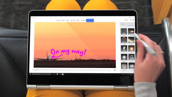 milioni di persone utilizzano Microsoft Paint, e l avvento di Paint 3D li renderà tutti veri creatori 3D, che potranno modificare, sviluppare e condividere oggetti tridimensionali in tutta semplicità.