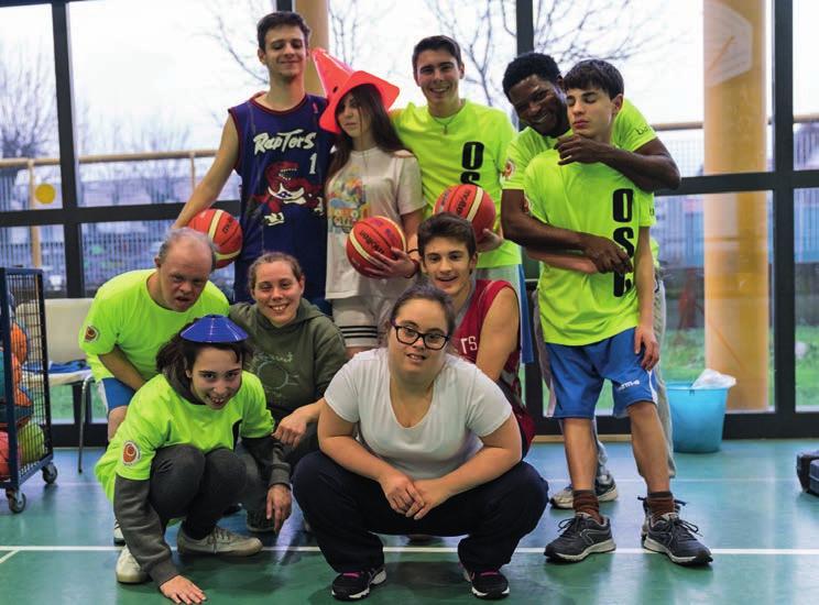PALLACANESTRO BASKIN CHI SIAMO 1 squadra Baskin Ragazzi/e dai 14 anni in su, basket per normodotati e per disabili: