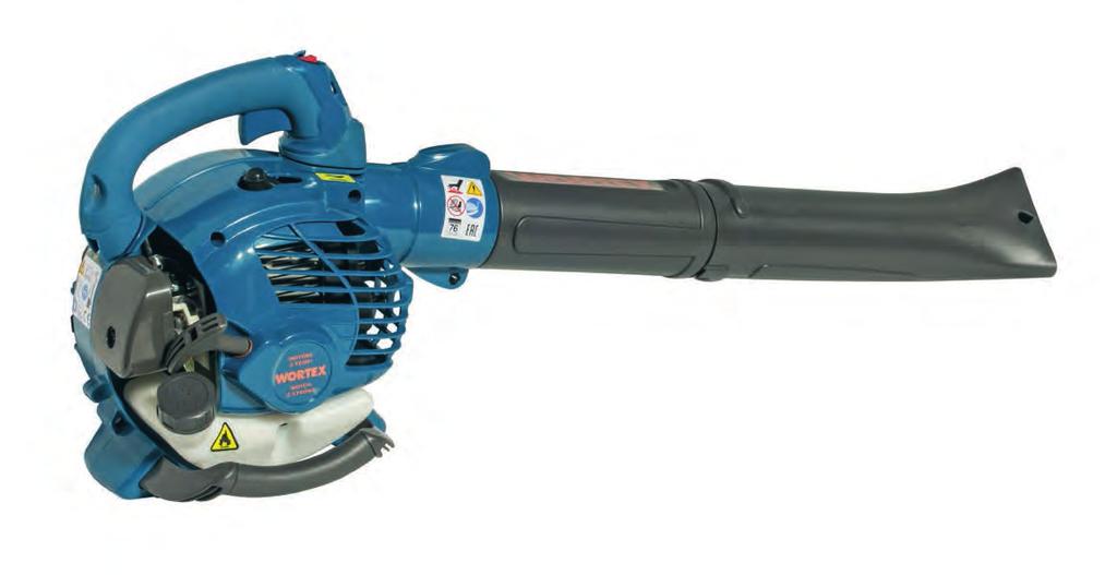 Blower with combustion engine suitable to clean leaves,