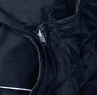 Internal jacket: termic wadding 100% polyamide 120 gr/m 2 Abbottonatura con zip e bottoni a pressione Zip closure with