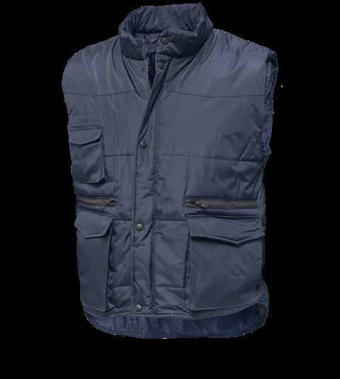 details Cappuccio a scomparsa Foldable hood with coulisse Porta badge Badge holder Gilet