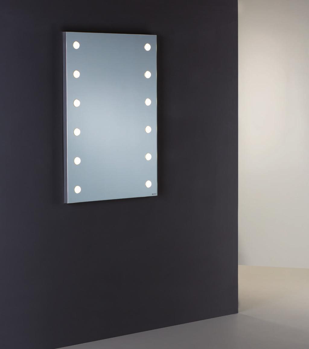 Linea MDE La linea MDE è composta da specchi a parete ad illuminazione diffusa I-light in vetro float retroargentato, con profilo lineare 3,5 cm in alluminio silver anodizzato e intensità della