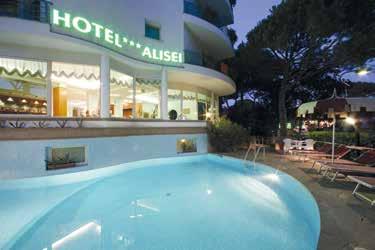 Venezia Giulia Lignano Sabbiadoro (UD) Hotel Alisei *** 3 / 5 / 7 notti mezza pensione + servizio spiaggia + utilizzo della piscina 08/06/19 20/06/19