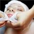 Deterge e tonifica il viso con l ausilio di vaporizzazione, strizzatura e maschera lenitiva.